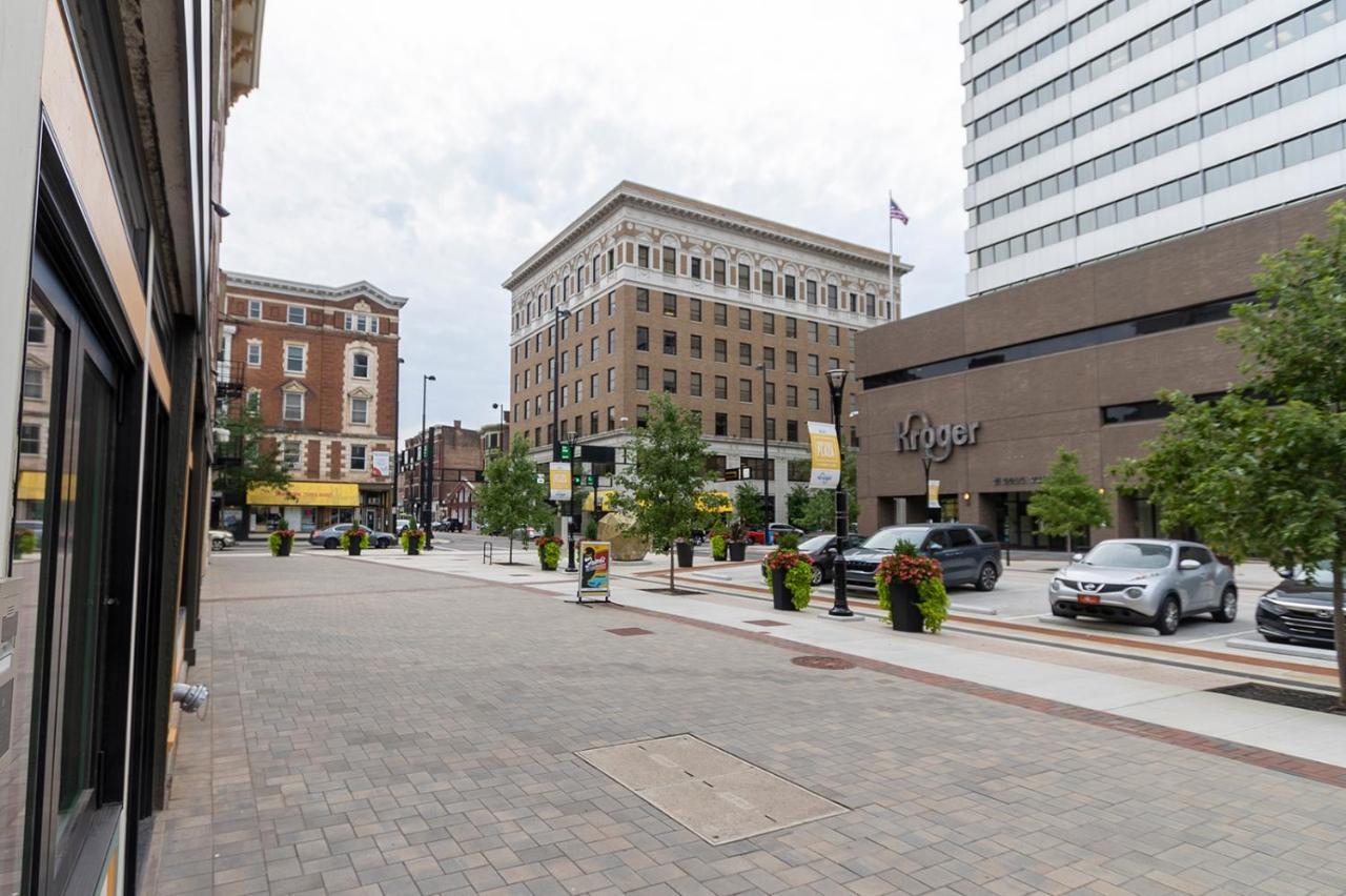 Spacious 2 Bed 2 Bath Downtown Otr Condo Minutes Walk To The Reds Bengals Stadium & More! Cincinnati Ngoại thất bức ảnh