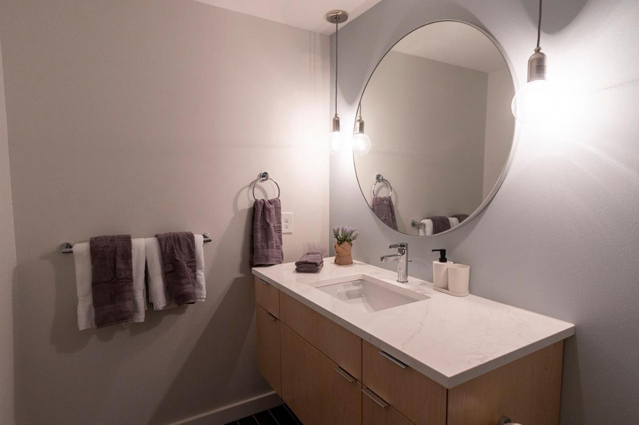 Spacious 2 Bed 2 Bath Downtown Otr Condo Minutes Walk To The Reds Bengals Stadium & More! Cincinnati Ngoại thất bức ảnh