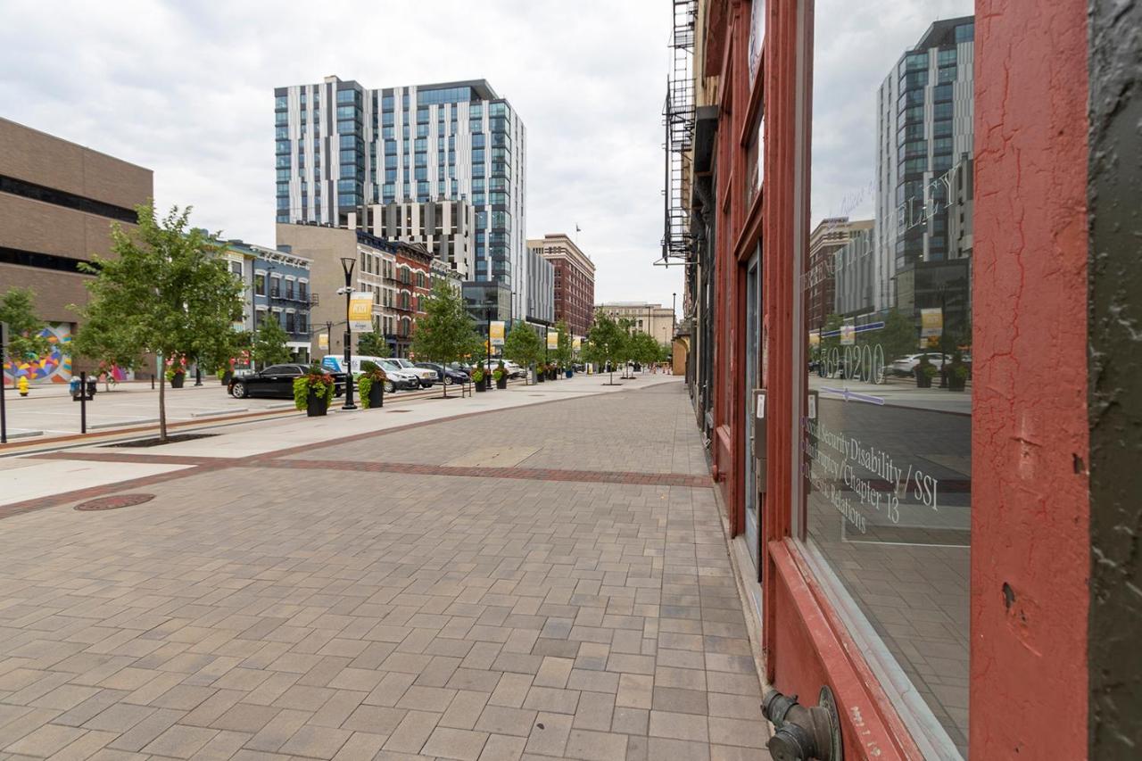 Spacious 2 Bed 2 Bath Downtown Otr Condo Minutes Walk To The Reds Bengals Stadium & More! Cincinnati Ngoại thất bức ảnh